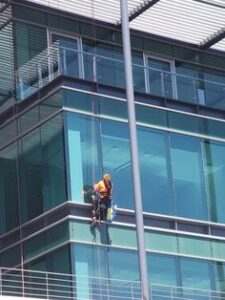 Building Cleaner Jobs in Canada 